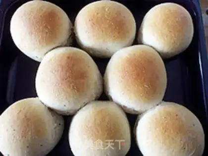 Make Red bean and coix rice paste bread step 7