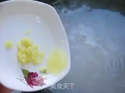 Make congee with pork and century step 5