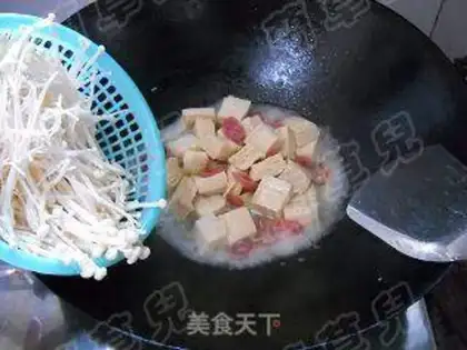 Make Stewed frozen tofu with mushroom mushroom step 7