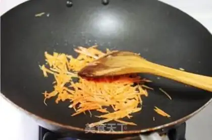 Make Homemade egg roll step 1