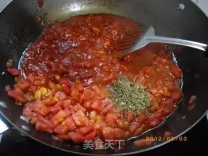 Make Italian pasta with tomato sauce step 4