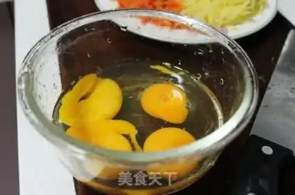 Make Homemade egg roll step 3