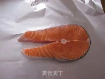 Make Pan-fried salmon with tin foil step 0