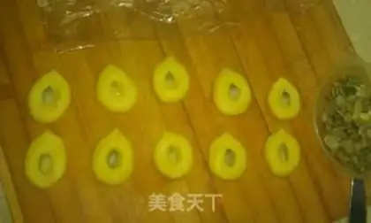 Make Microwave oven melon kernel biscuits step 12