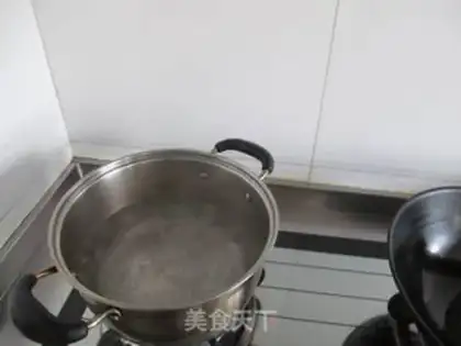 Make Cold noodles with shredded chicken step 5
