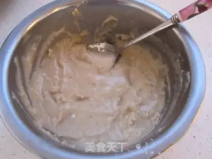 Make Oil and salt small sesame seed cakes step 3