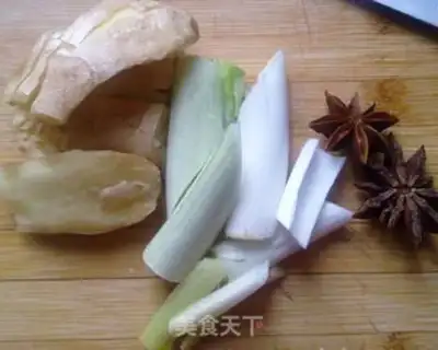 Make braised pork ribs step 1
