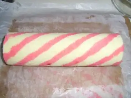 Make Twill cake roll step 17