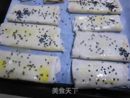 Make Oil and salt small sesame seed cakes step 12