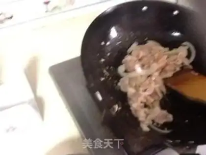 Make Double bamboo shoot chicken slices step 4