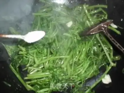 Make stir-fried cabbage step 3