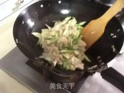 Make Double bamboo shoot chicken slices step 6