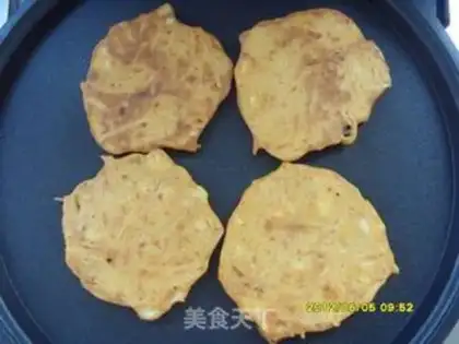Make Pan-fried potato cake step 8