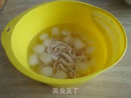 Make Shredded squid with Korean spicy sauce step 2