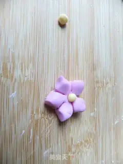 Make Chinese glutinous rice dumplings step 15