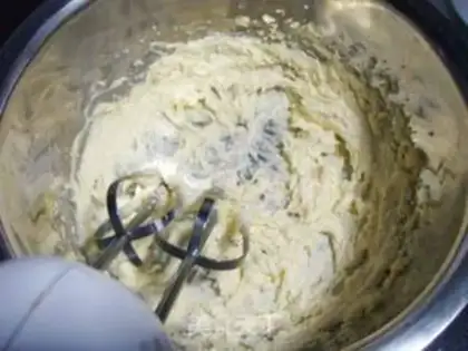 Make Grape cheese cake step 1