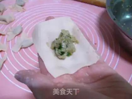 Make Small octopus wonton step 2
