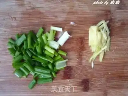 Make Curry fish head tofu soup step 1