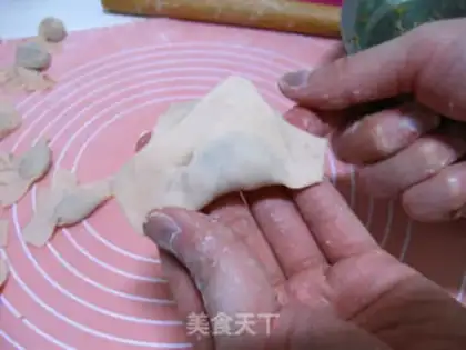 Make Small octopus wonton step 4