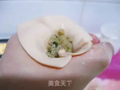 Make Small octopus wonton step 5