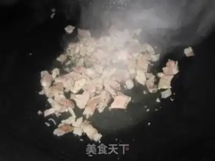 Make Fried ears with pork slices step 2