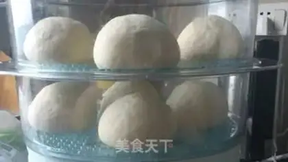 Make steamed steamed buns step 3
