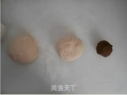 Make Red sorghum dough rolls step 2