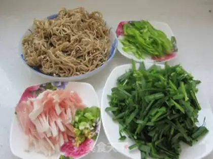 Make stir-fried oats noodles step 0