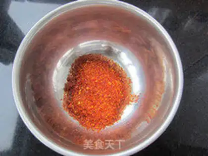 Make Homemade chili oil step 1