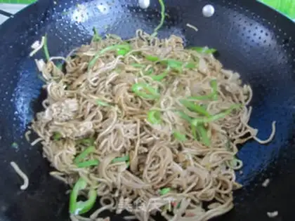 Make stir-fried oats noodles step 4