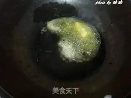 Make Fried rice with beans and cabbage and shredded pork step 4