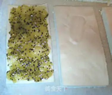 Make Coconut and Jam Qifeng Cake step 8