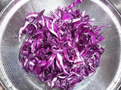 Make Cold red cabbage step 3