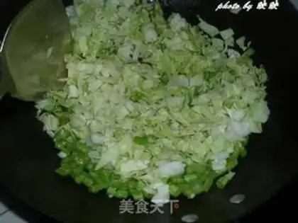 Make Fried rice with beans and cabbage and shredded pork step 6