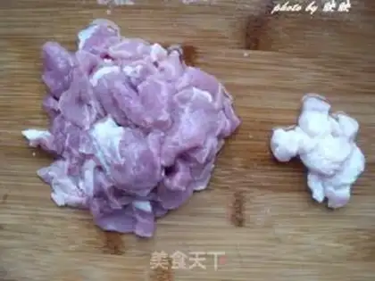 Make Braised potatoes with pickled cabbage step 1