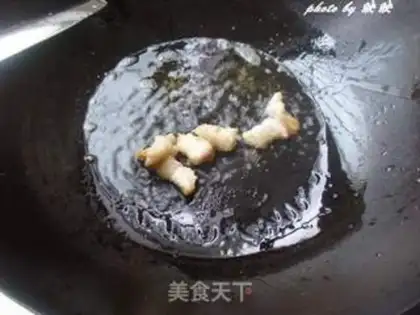 Make Braised potatoes with pickled cabbage step 2