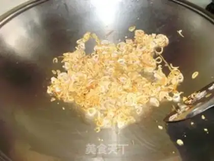 Make Hokkien prawn mee step 7
