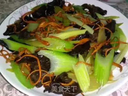 Make stir-fried celery and fungus with Cordyceps flowers step 7