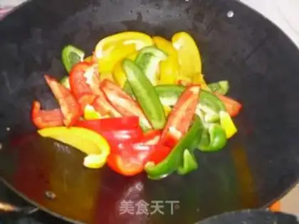 Make stir-fried squid with colorful peppers step 7