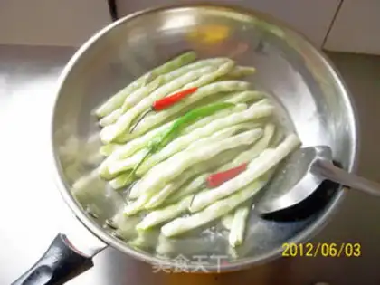 Make Sweet and sour, sour and spicy step 3