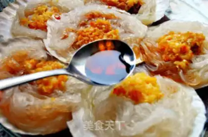 Make Steamed scallops with garlic and vermicelli step 6