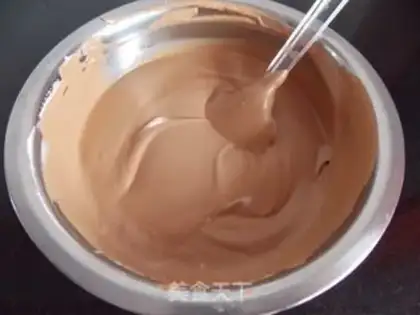 Make chocolate mousse cake step 3