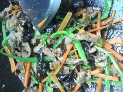 Make fish-flavored pork step 7