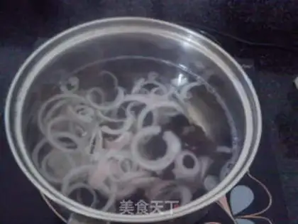 Make Onion mixed with fungus step 2