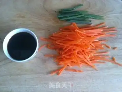 Make fried rice noodles step 1