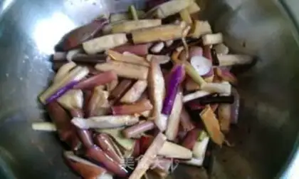 Make Eggplant taro flower step 8