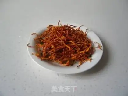 Make Mushrooms, Cordyceps sinensis and chicken soup step 1