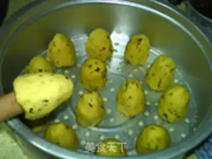 Make Golden sweet-scented osmanthus wowotou step 7