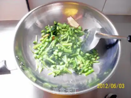 Make Pickled vegetables, green beans and bean crisps step 6