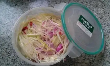 Make Sour and spicy shredded vegetables step 3
